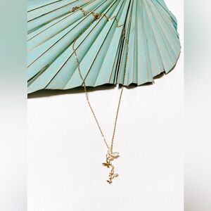 Gold butterfly necklace S219